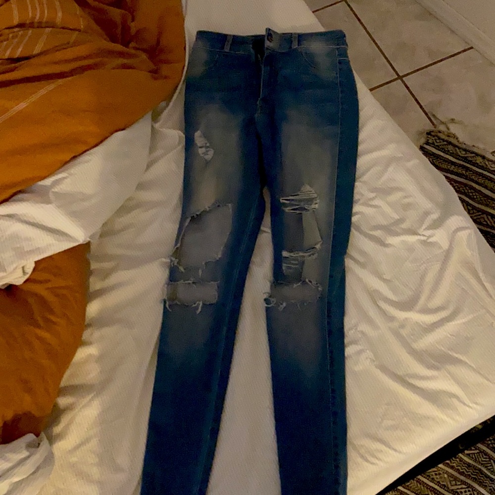 Ripped High Waisted Fitjeans - Arctic Light Blue